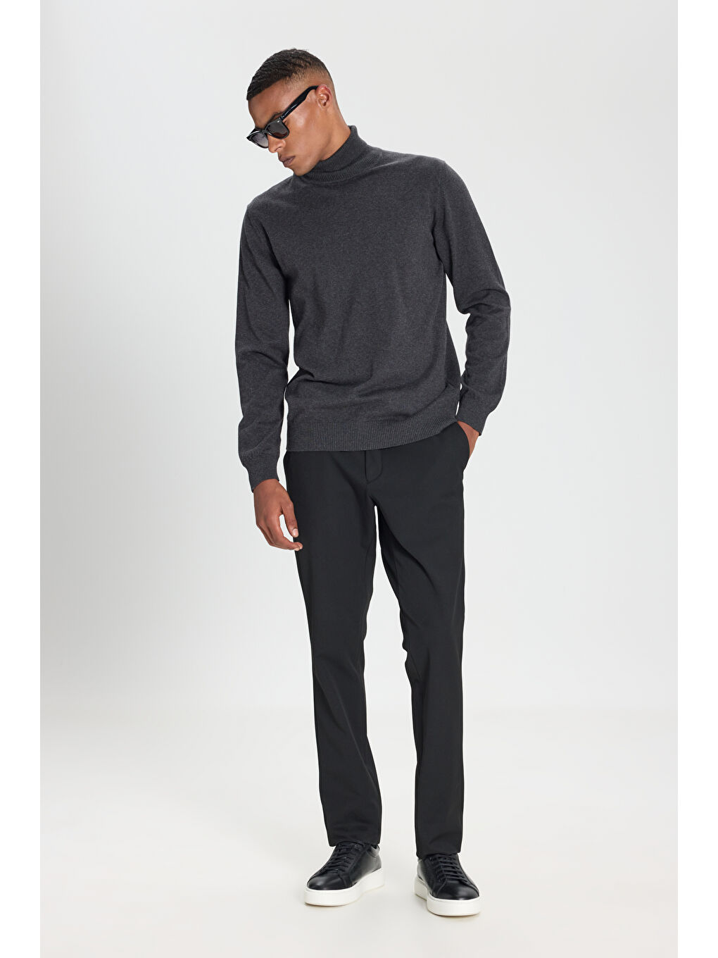 Erkek Antrasit-Melanj Pamuklu Standart Fit Normal Kesim Tam Balıkçı Yaka Basic Triko Kazak-1