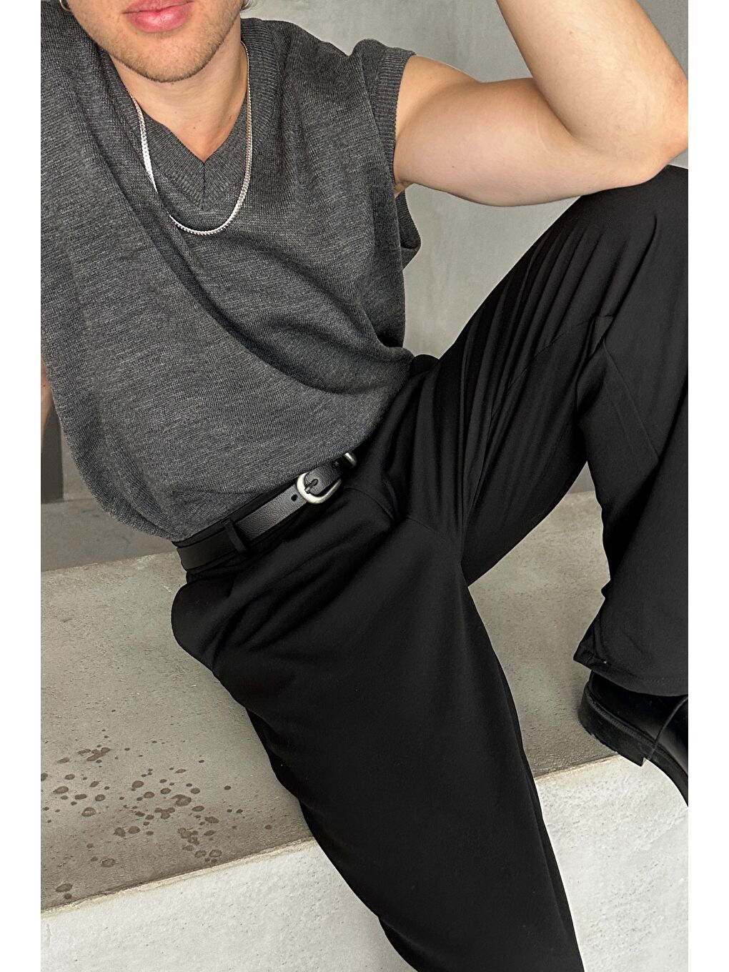 Antrasit Erkek V Yaka Oversize Süveter-2