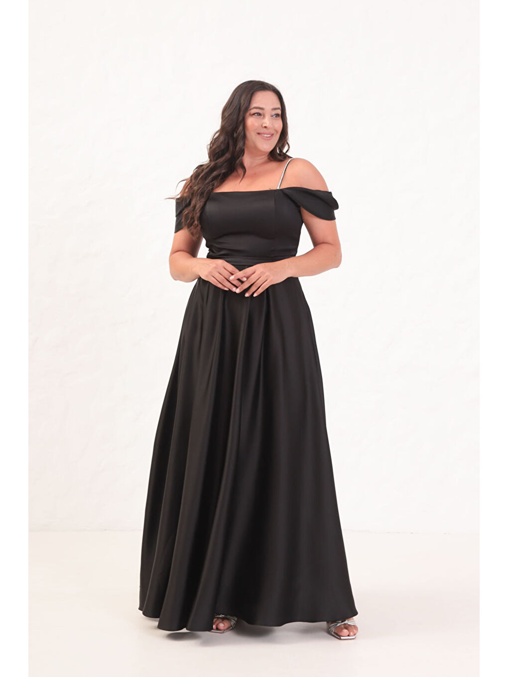 Kadın Siyah Taş Askılı Büyük Beden Uzun Abiye Elbise-2