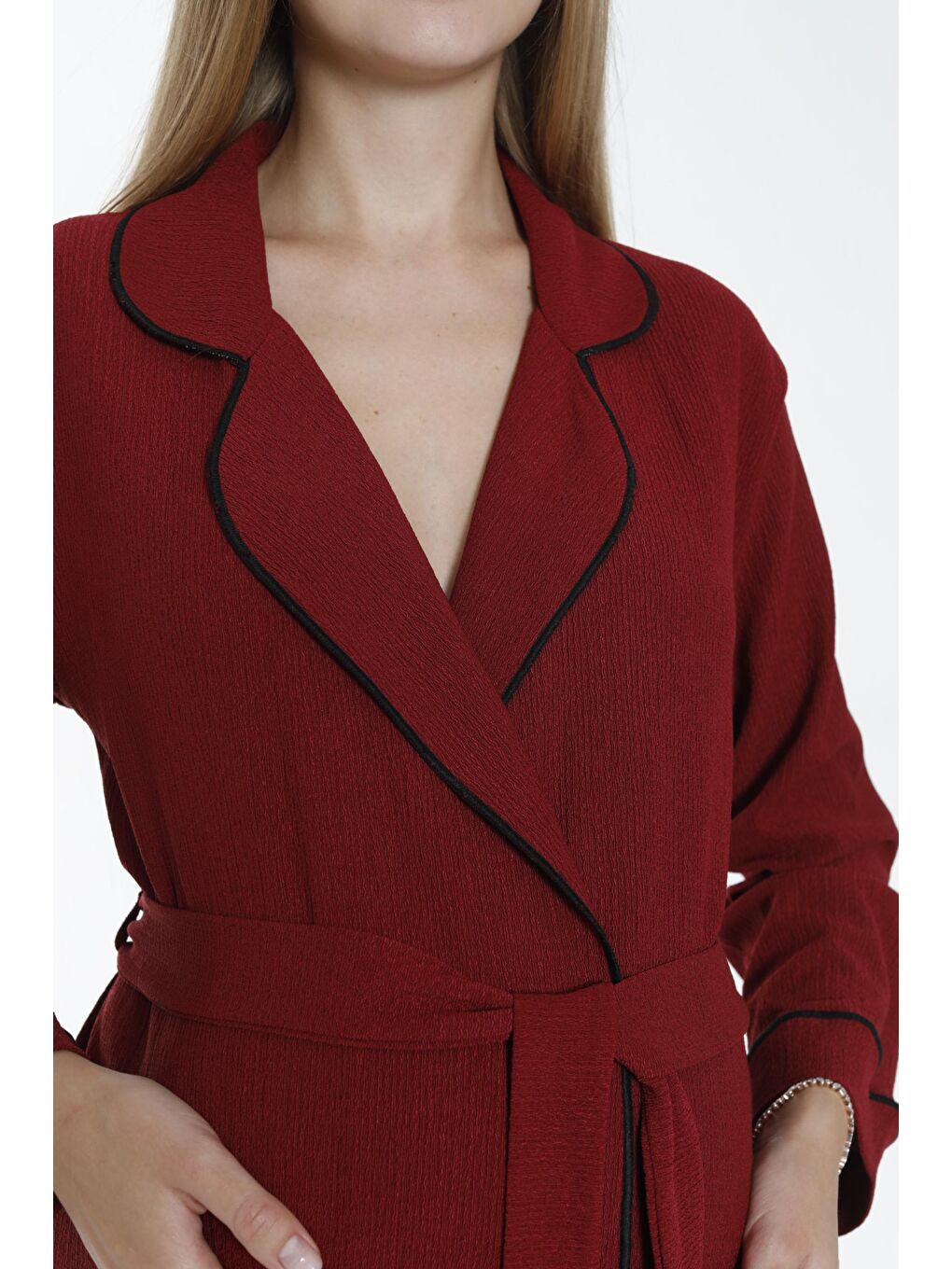 Bordo Yaka ve Kol Şerit Detaylı Uzun Hamile ve Lohusa Bürümcük Kumaş Sabahlık-4