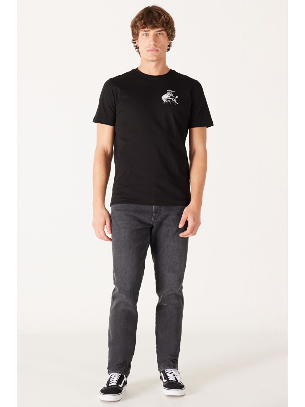 Regular Fit Normal Kesim %100 Pamuk Bisiklet Yaka Siyah Tişört-5