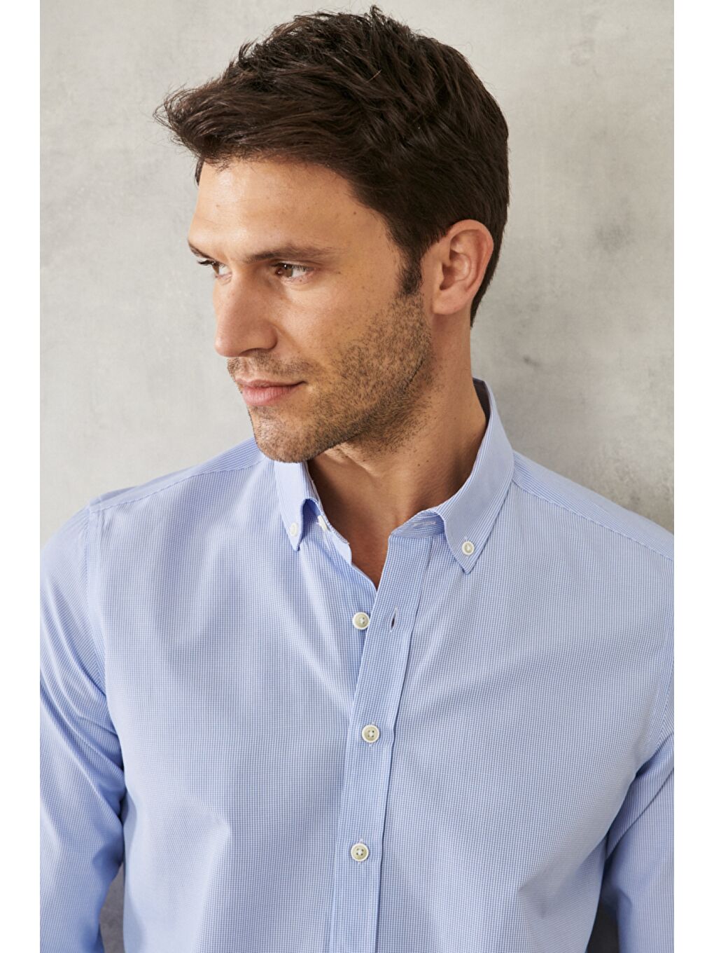 Erkek Mavi Slim Fit Dar Kesim Oxford Düğmeli Yaka Pötikareli Pamuklu Gömlek-2