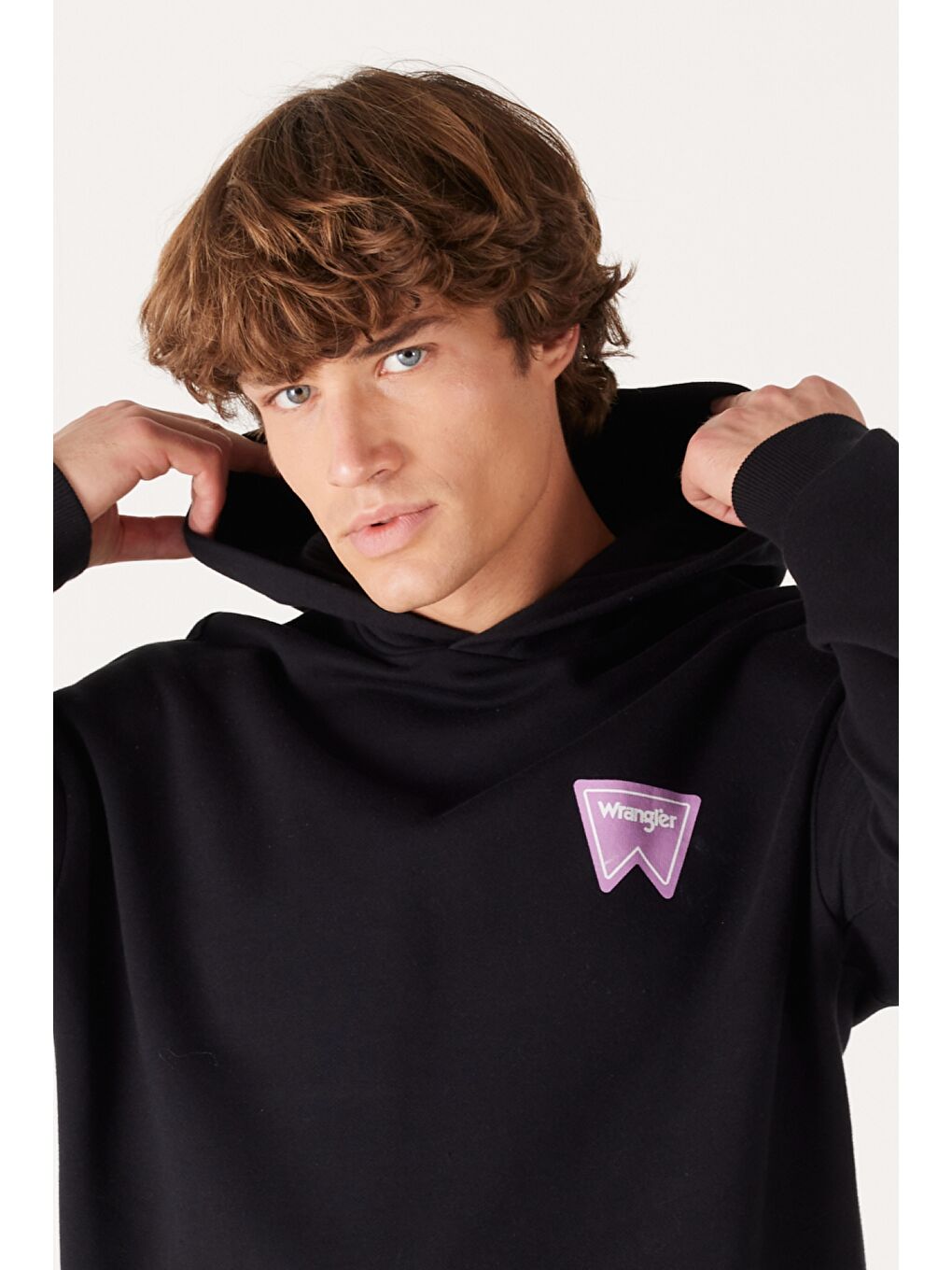 Loose Fit Rahat Kesim Kapüşonlu İçi Polarlı Sırt Baskılı Siyah Sweatshirt-4