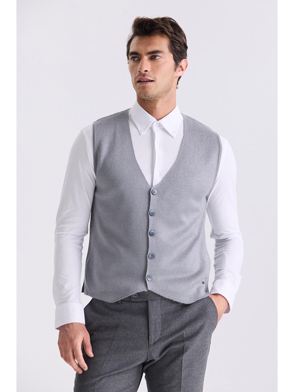 Gri Slim Fit Düğmeli Triko Yelek