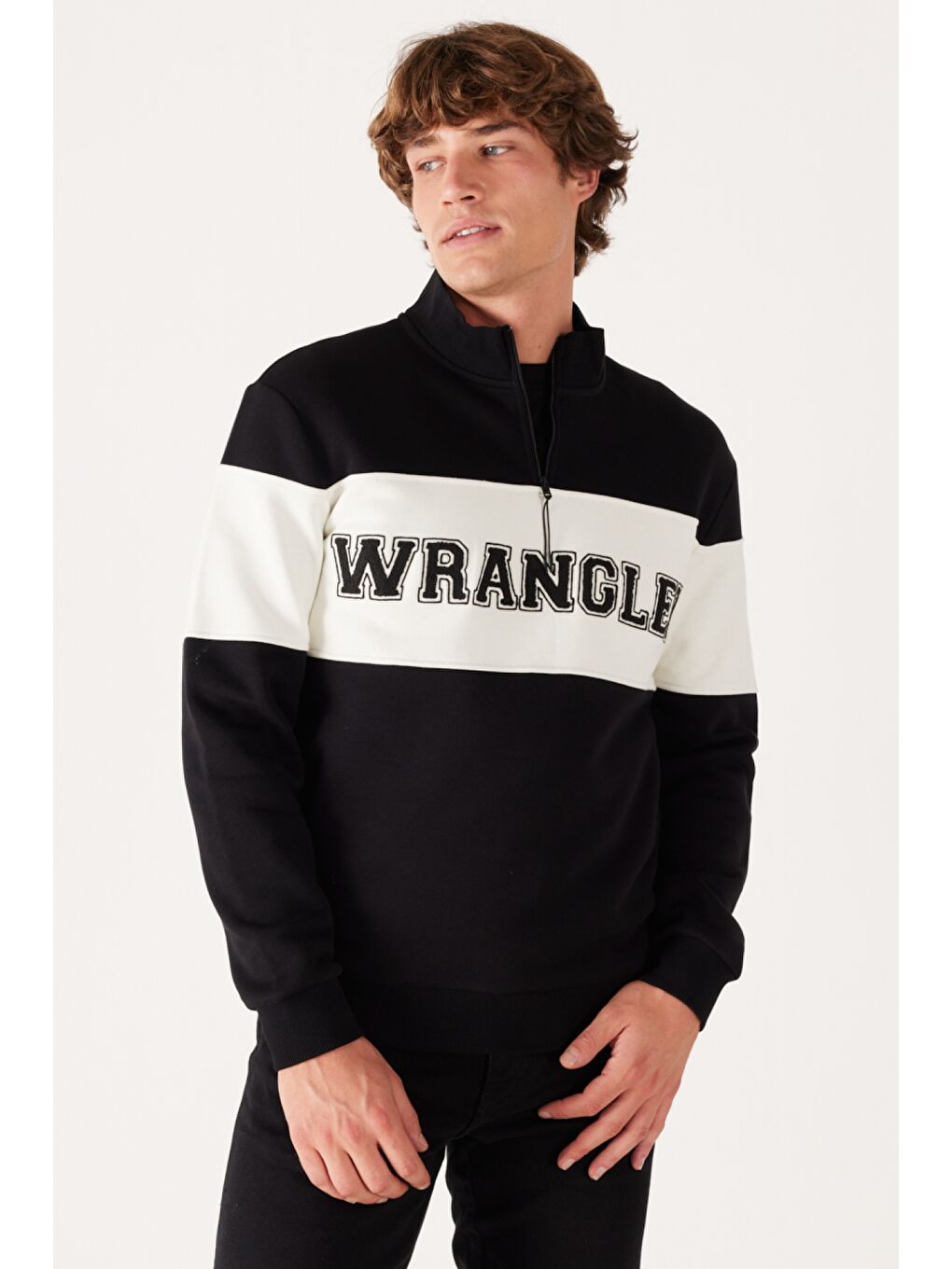 Regular Fit Normal Kesim %100 Pamuk İçi Polarlı Dik Yaka Siyah Sweatshirt-1