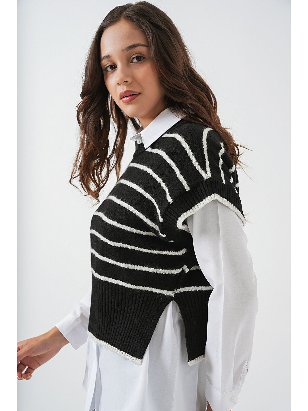 Kadın Çizgili Triko Süveter 15926 - Siyah-2