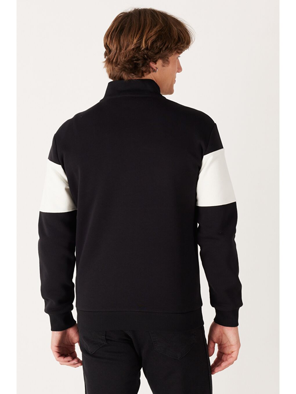 Regular Fit Normal Kesim %100 Pamuk İçi Polarlı Dik Yaka Siyah Sweatshirt-5