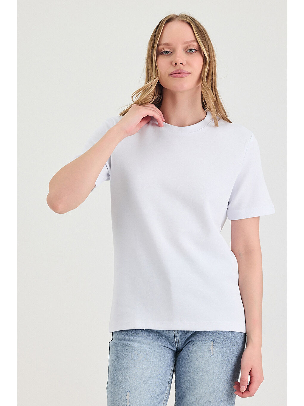 Kadın Kısa Kollu Basic Beyaz T-Shirt-2