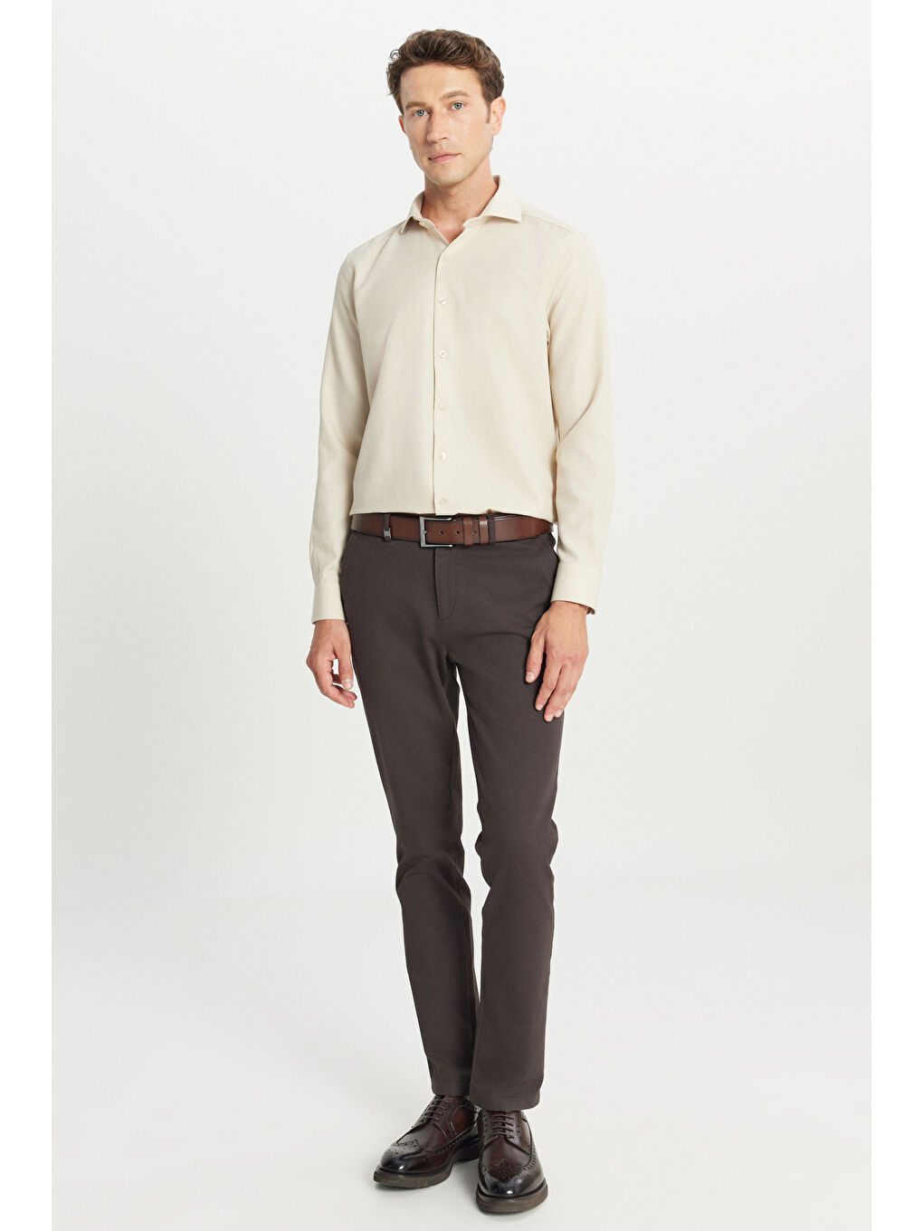 Erkek Bej Pamuklu Regular Fit Normal Kesim Klasik Yaka Armürlü Gömlek-1