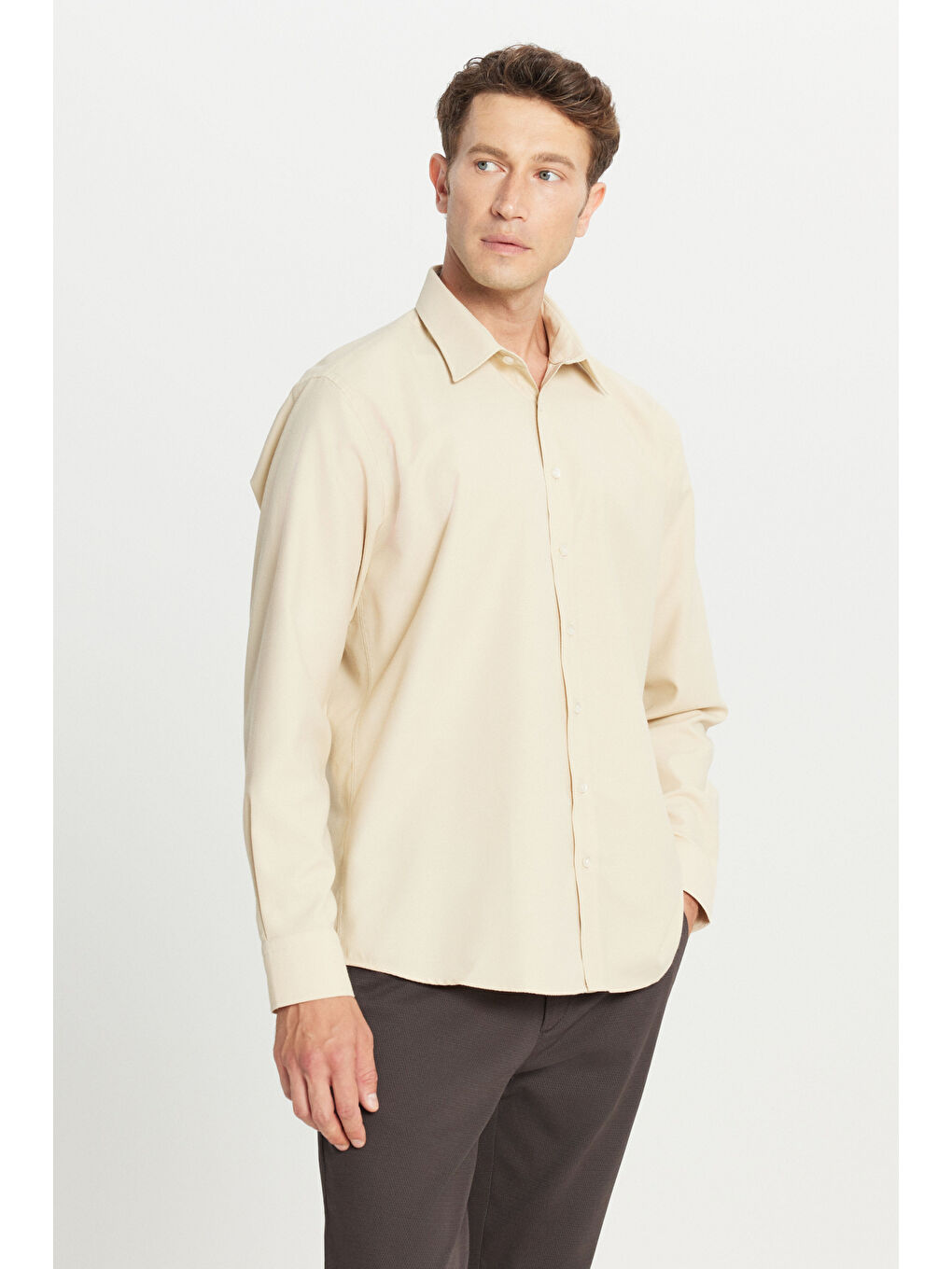 Erkek Bej Pamuklu Regular Fit Normal Kesim Klasik Yaka Armürlü Gömlek-2