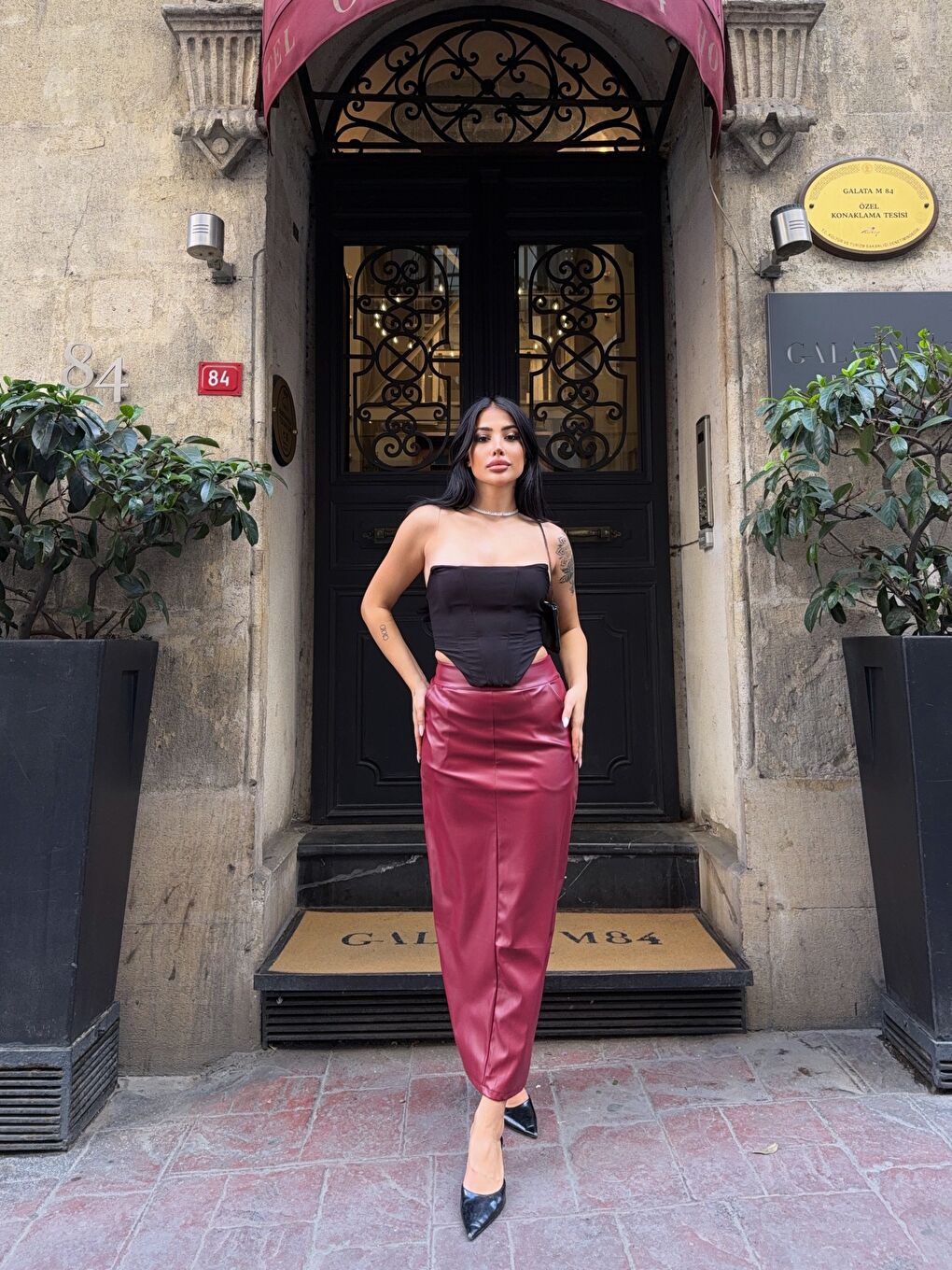 Bordo Arkadan Yırtmaçlı Deri Kalem Etek-2