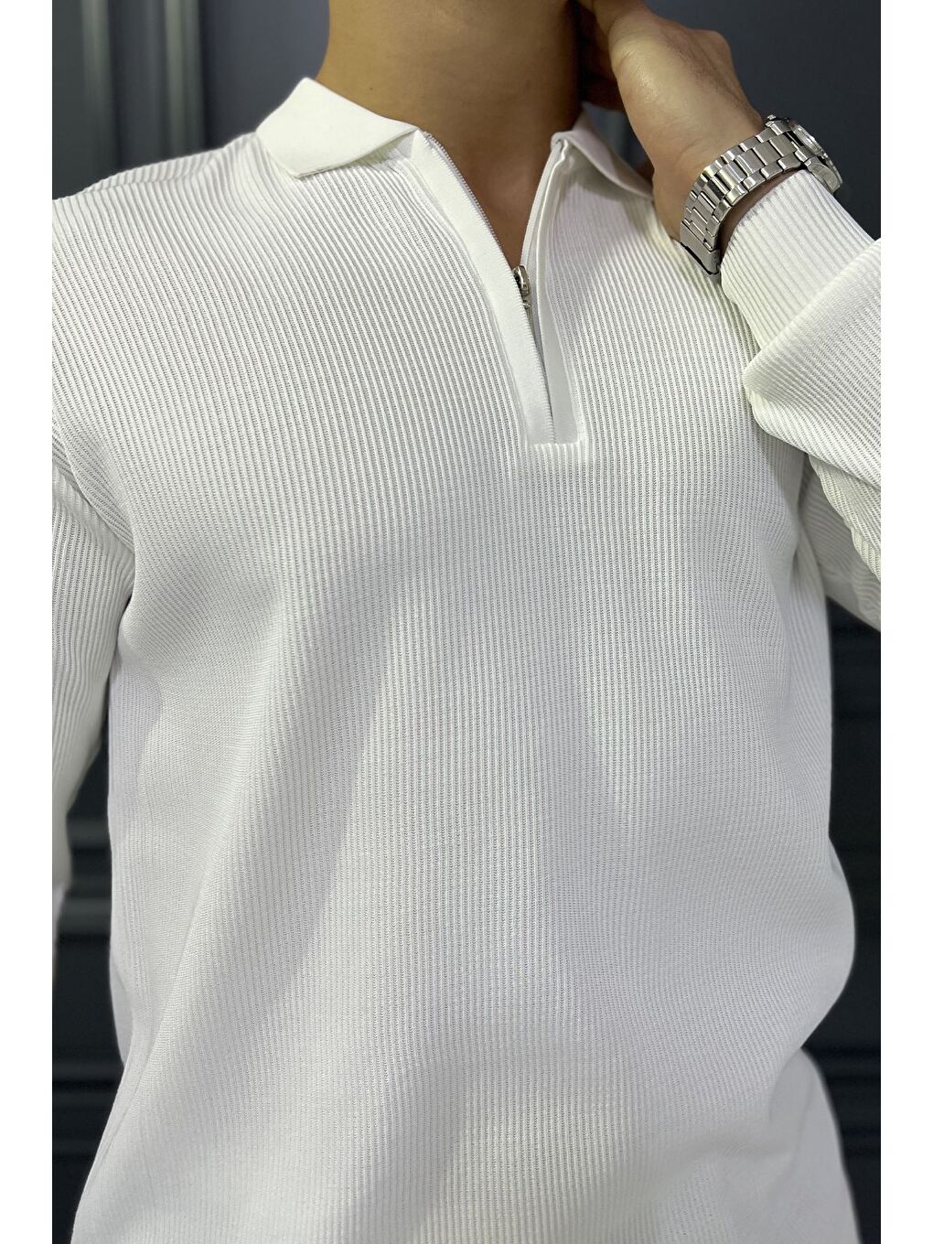 Beyaz Erkek Polo Yaka Çizgi Desenli Yarım Fermuarlı Triko Kazak-3