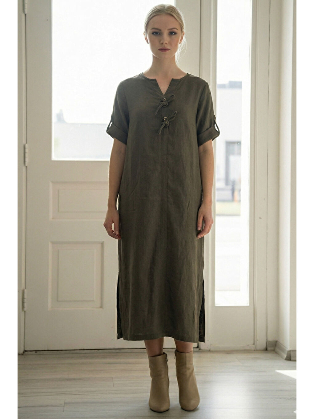 İtalyan Haki Düğmeli 3/4 Kol Gizli Cepli Yırtmaçlı İnce Fitilli Kadife Uzun Dokuma Elbise 120 55-1