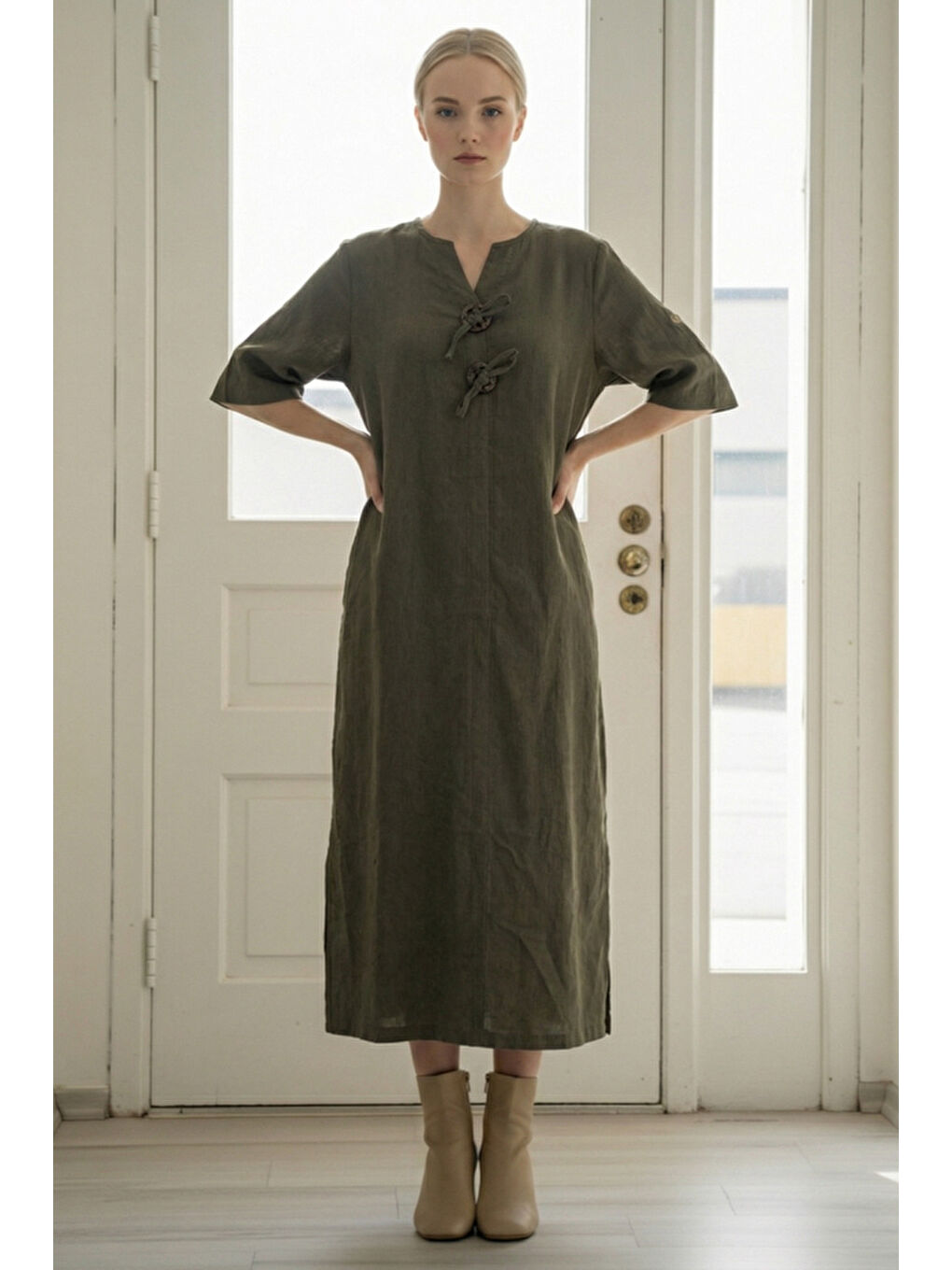 İtalyan Haki Düğmeli 3/4 Kol Gizli Cepli Yırtmaçlı İnce Fitilli Kadife Uzun Dokuma Elbise 120 55-6