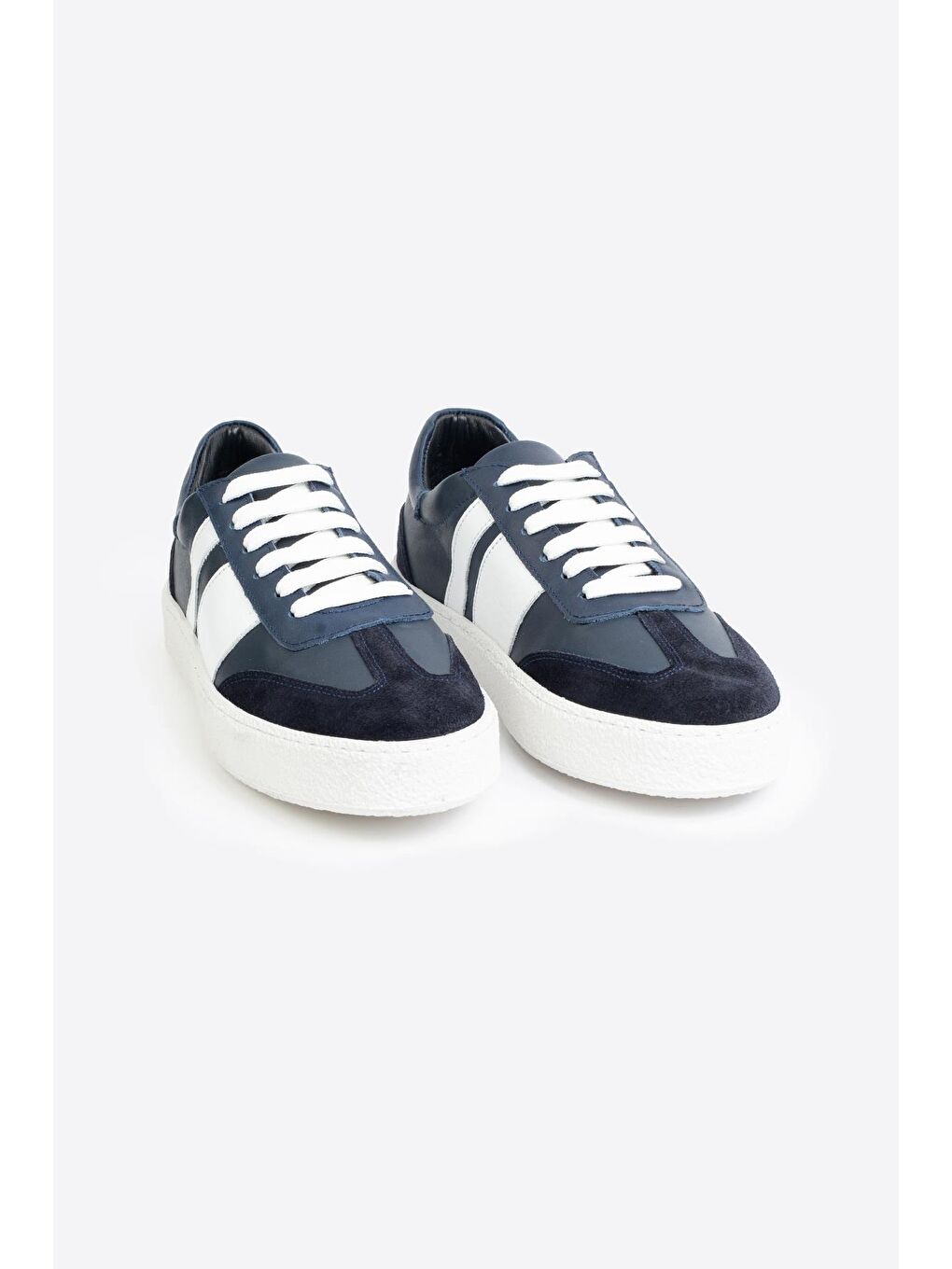Lacivert Şerit Detaylı Klasik Deri Spor Ayakkabı-1