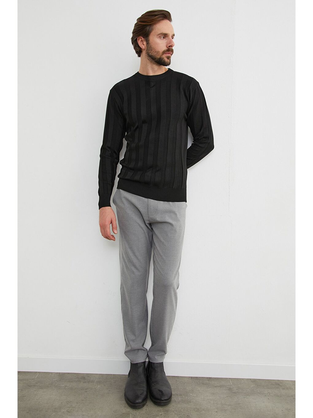 Siyah Şeritli Bisiklet Yaka İnce Triko Kazak-2