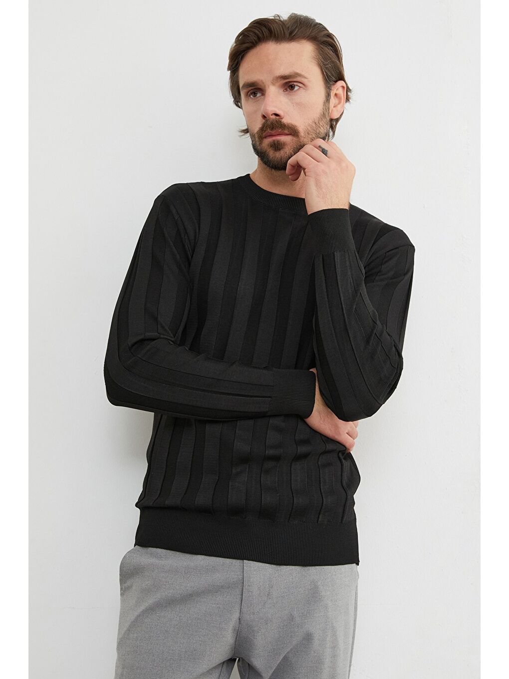 Siyah Şeritli Bisiklet Yaka İnce Triko Kazak-3