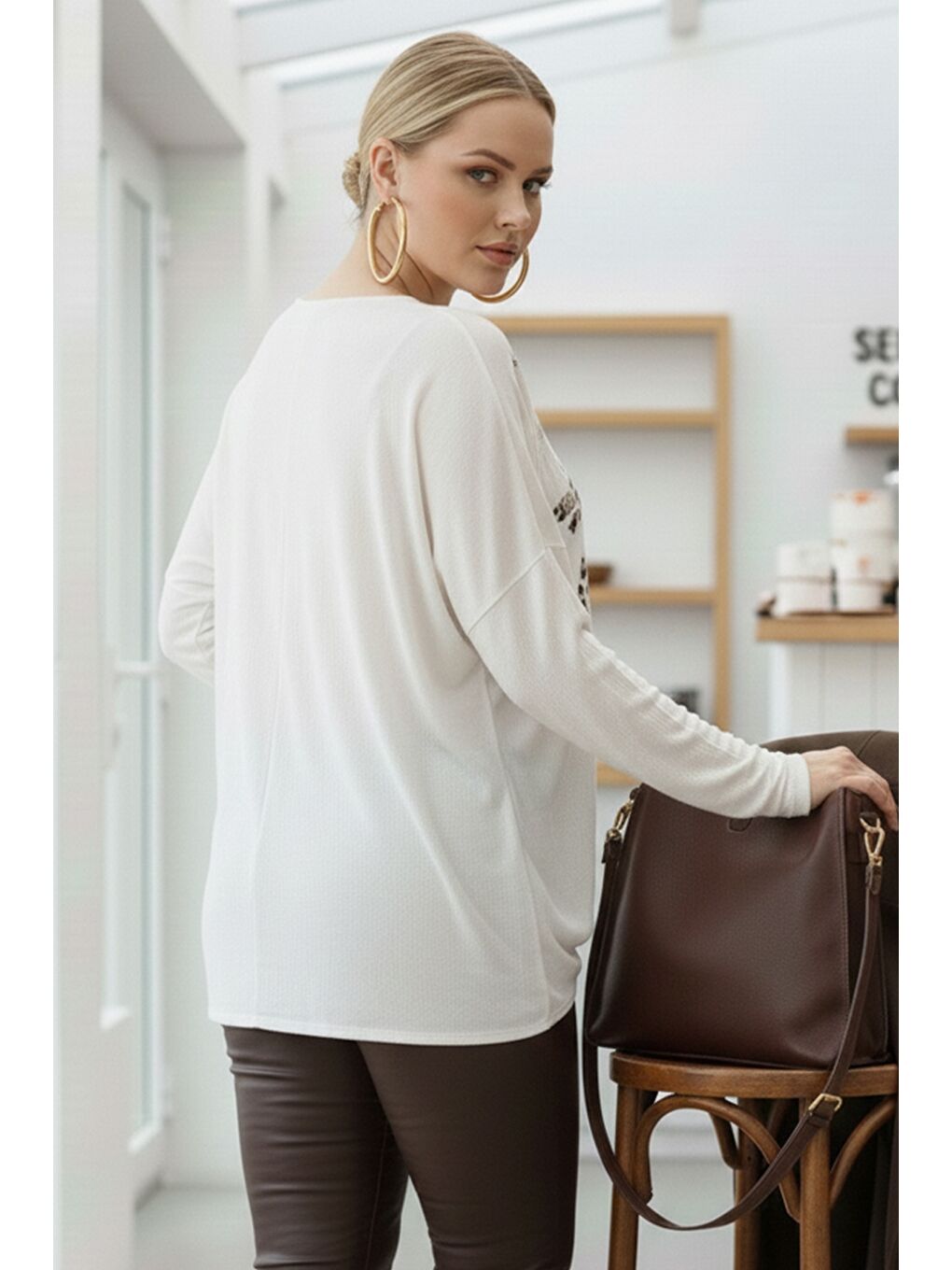 İtalyan Ekru Havuz Yaka Uzun Kol İnce Varak Baskılı Casual Angora Oversize Triko Bluz 68 76-3