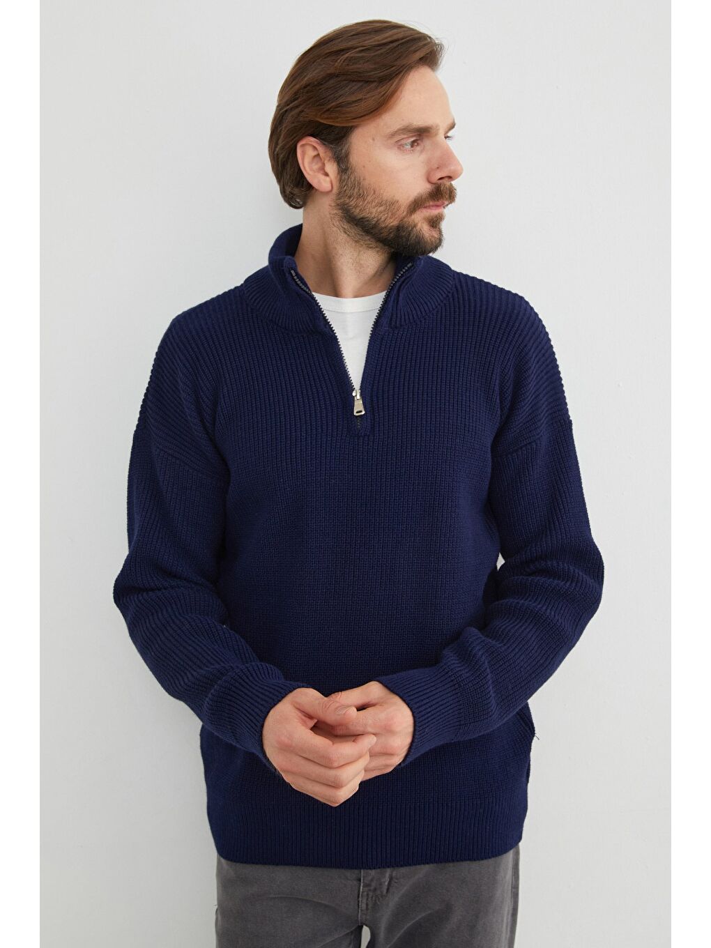 Lacivert Yarım Fermuarlı Dik Yaka Kazak-1