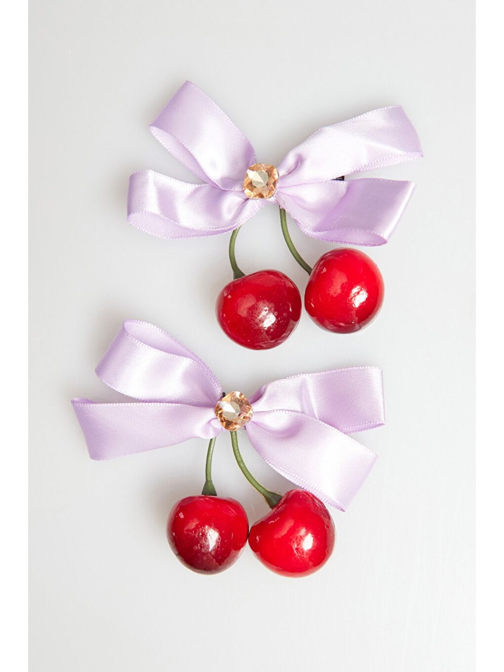 Mor Fiyonk Ve Kiraz Figürlü Kız Çocuk Toka