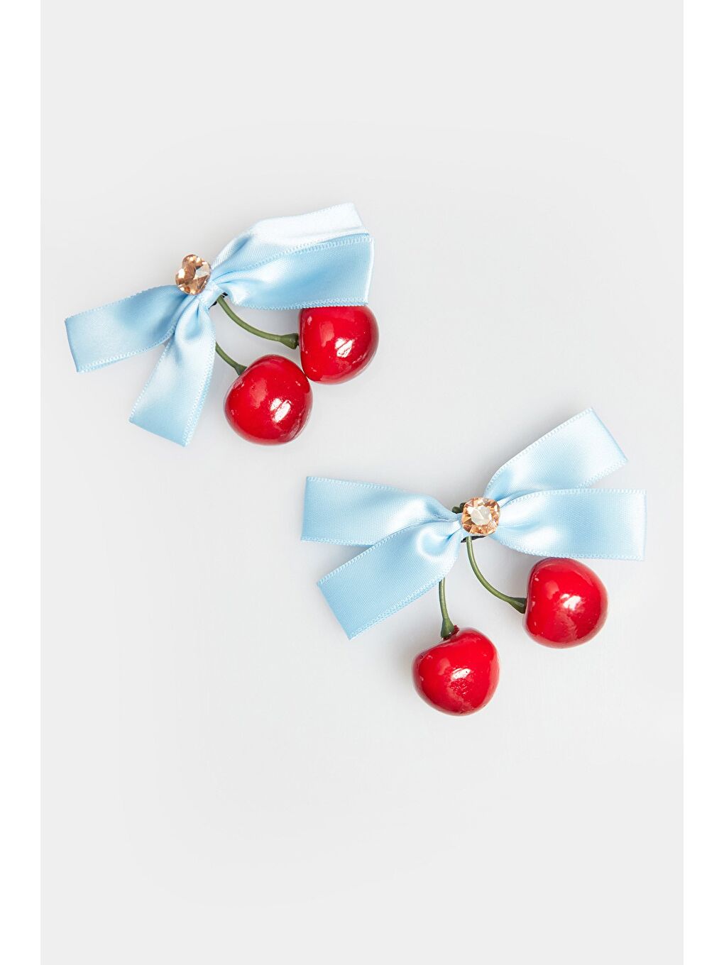 Mavi Fiyonk Ve Kiraz Figürlü Kız Çocuk Toka