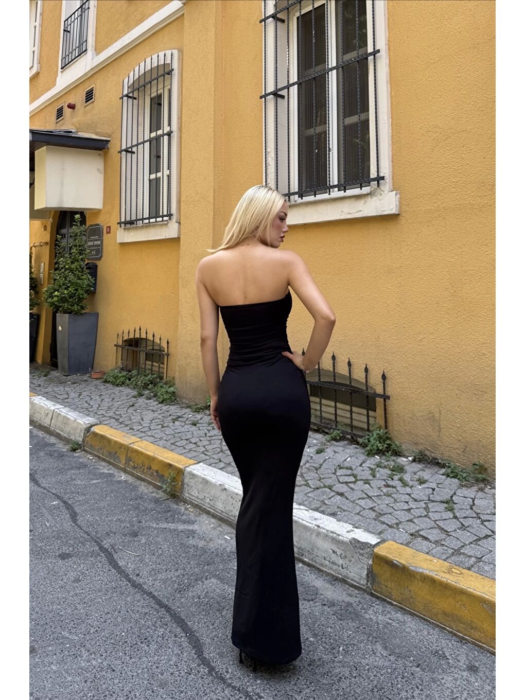 Kadın Siyah Straplez Elbise 1026-221730-1