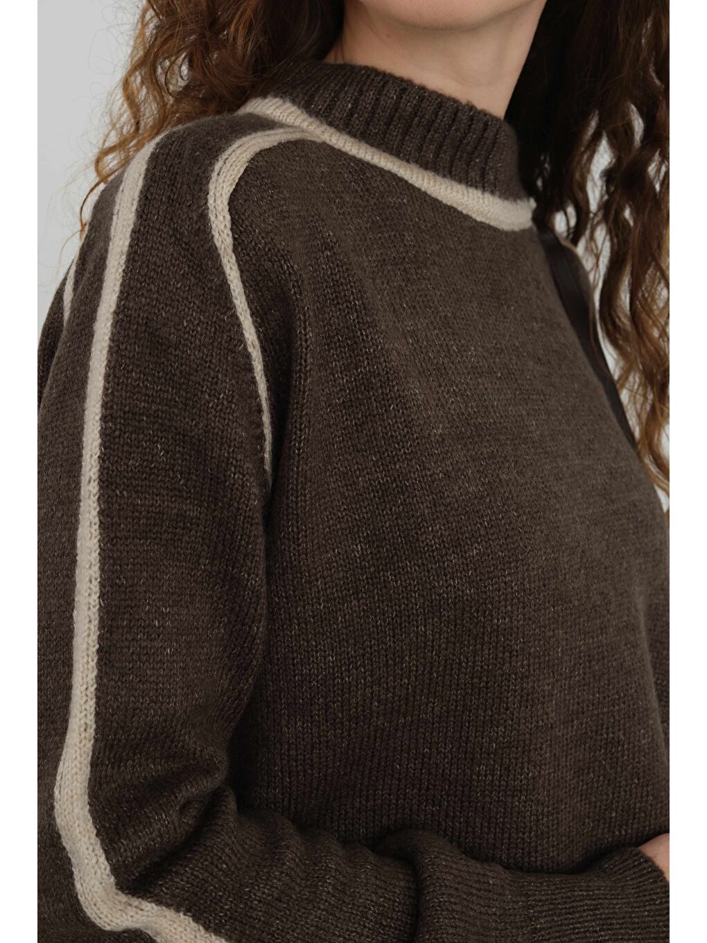 Kahverengi Yarım Balıkçı Yaka Triko Kazak Acı Kahve-2