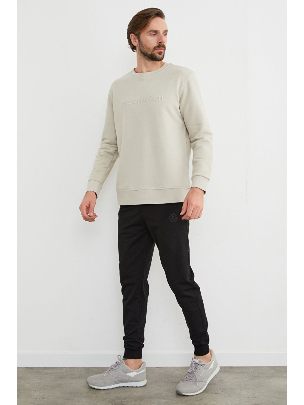 Bej Greenwich Yazı Nakışlı Bisiklet Yaka Sweatshirt-2