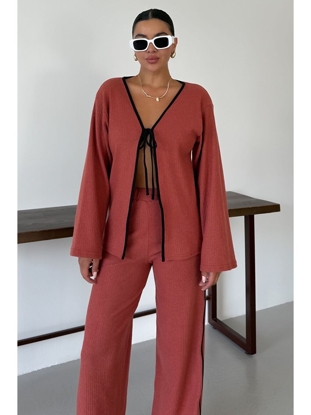 Turuncu Kadın Kiremit Ön Bağlama Detaylı Biyeli Alt-Üst Pantolonlu Takım-2