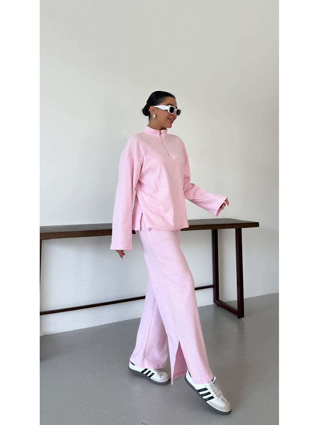 Kadın Pembe Yarım Fermuarlı Dik Yaka Kazak Alt-Üst Pantolonlu Takım-1