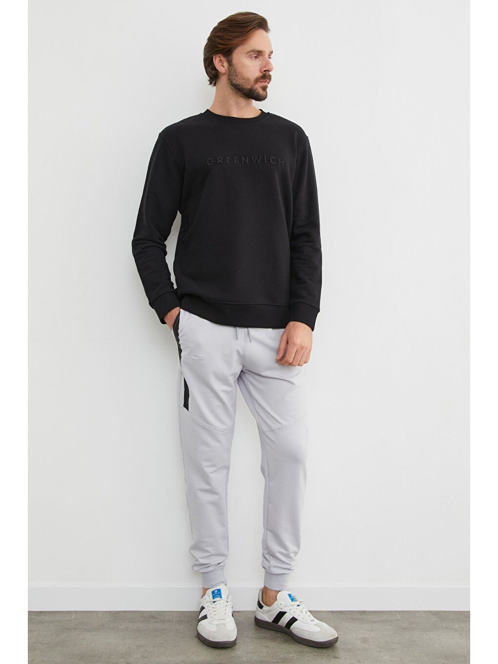 Siyah Greenwich Yazı Nakışlı Bisiklet Yaka Sweatshirt-2