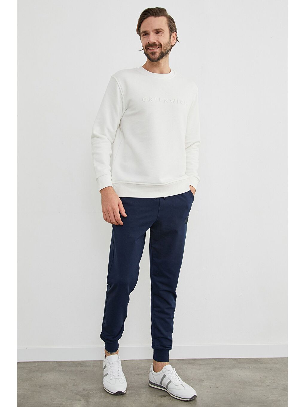 Beyaz Greenwich Yazı Nakışlı Bisiklet Yaka Sweatshirt-2