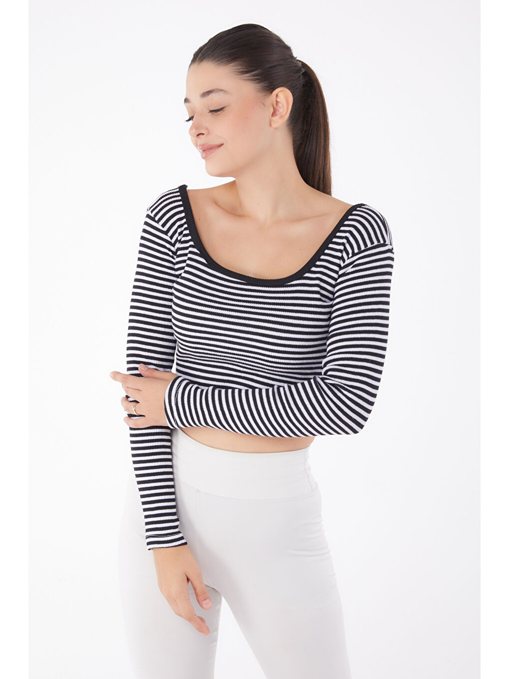 Çizgili Crop Siyah - 26119-2