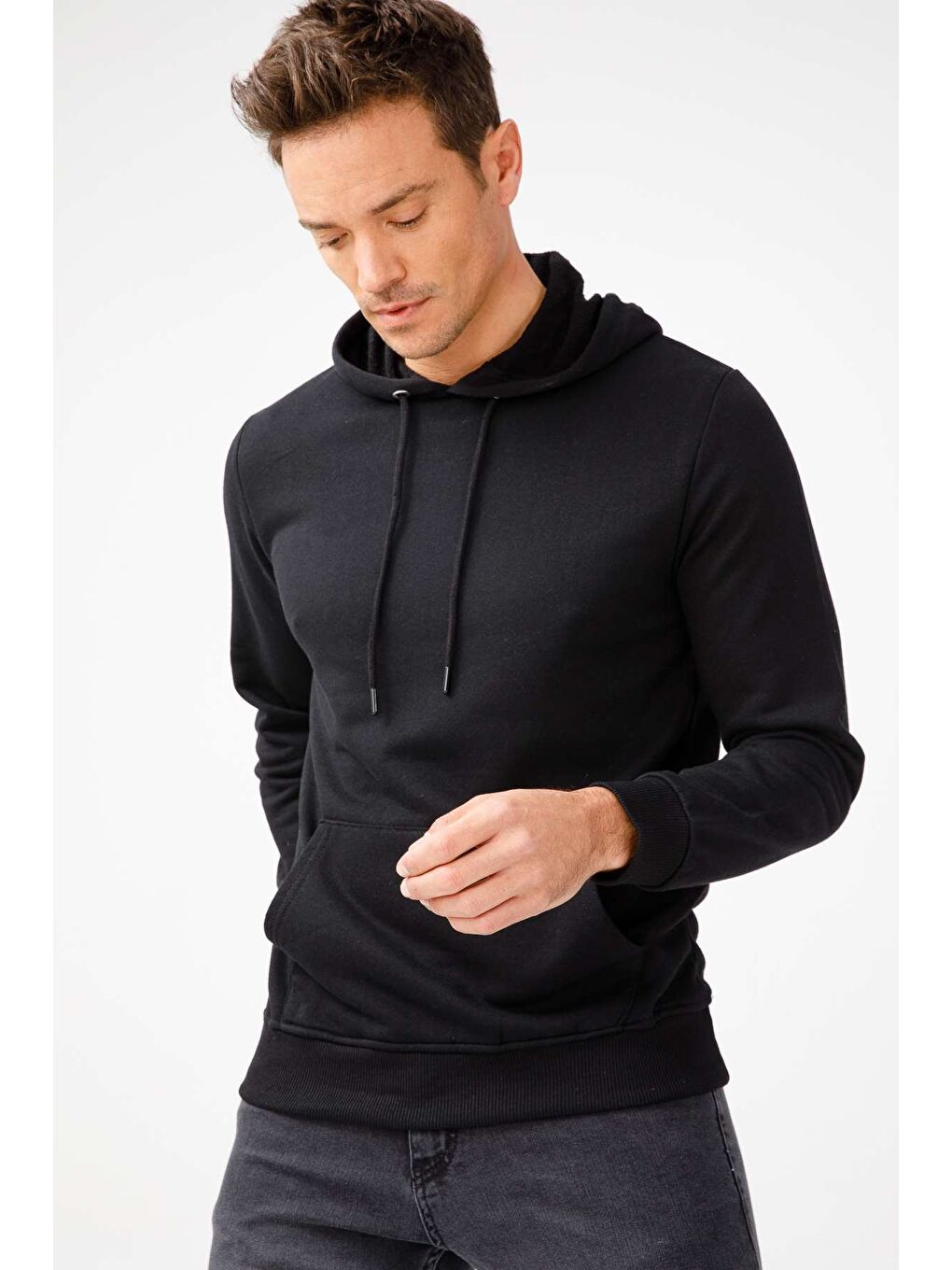 Erkek Siyah Modernfit / Ekstra Dar Kalıp Kapüşonlu Fermuarsız Sweatshirt-4