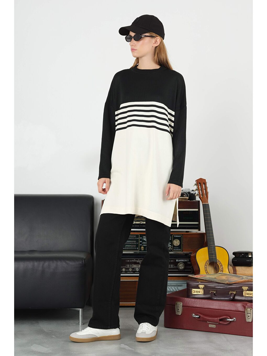 Çizgili Triko Kazak Siyah-Ekru-1