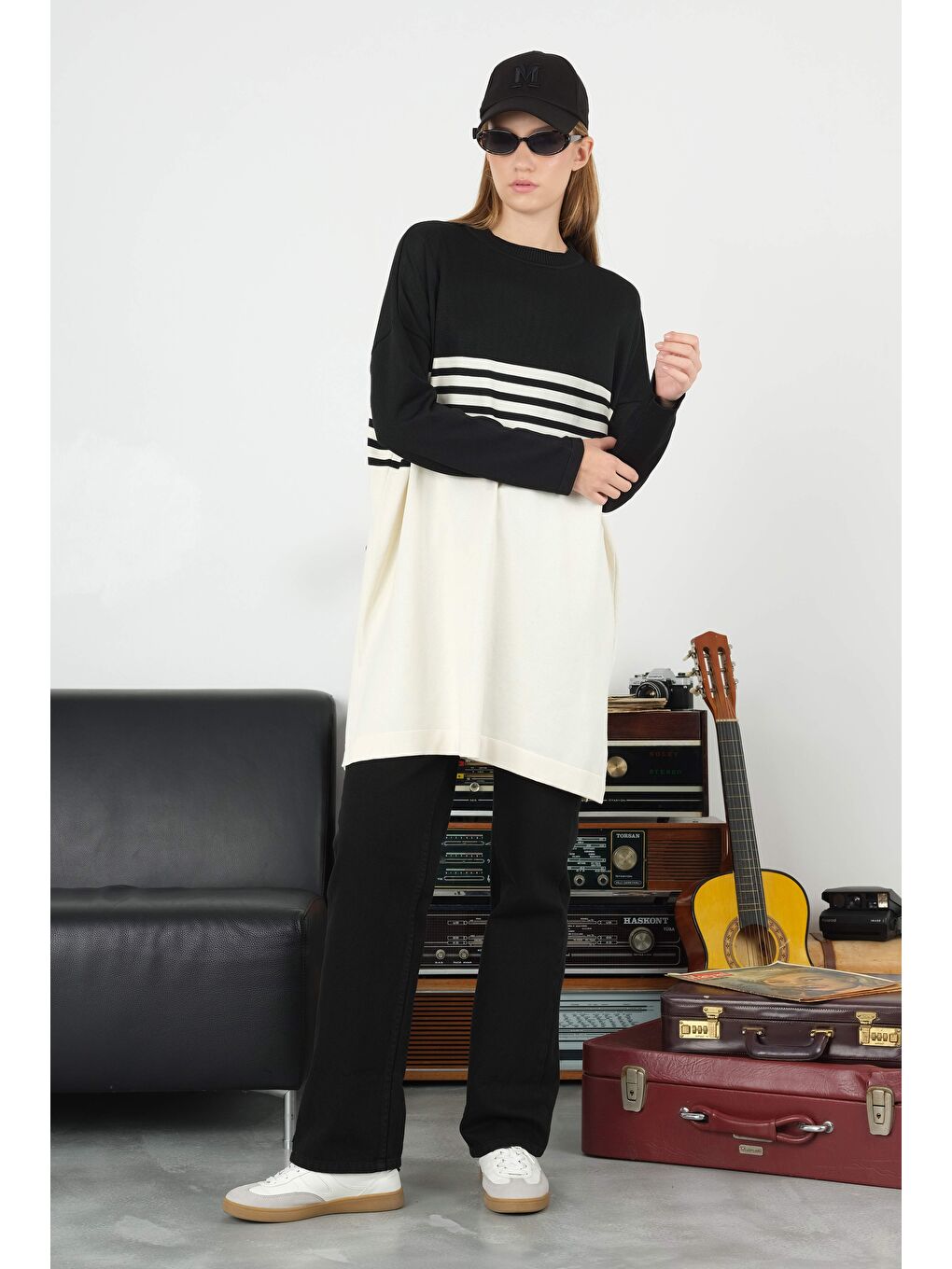 Çizgili Triko Kazak Siyah-Ekru-2