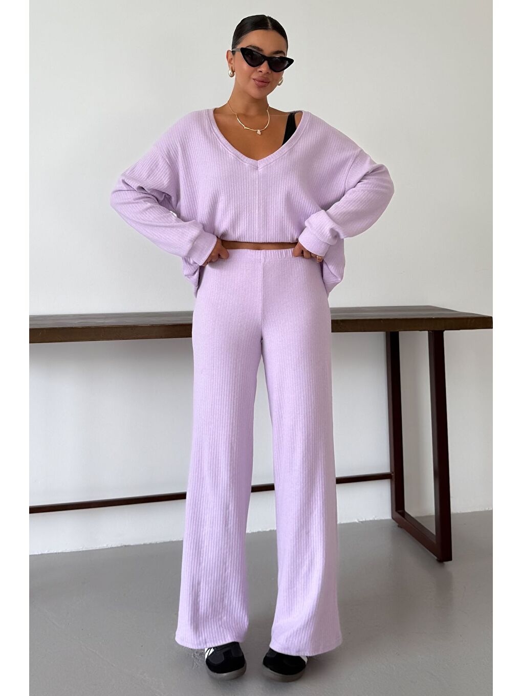 Mor Kadın Eflatun Geniş V Yaka Uzun Kollu Alt-Üst Pantolonlu Takım-4
