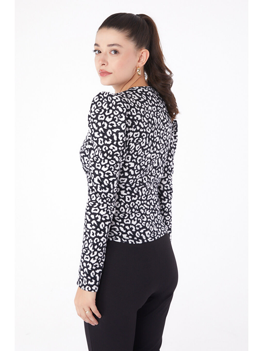 Leopar Desenli Bluz Siyah - 26215-4