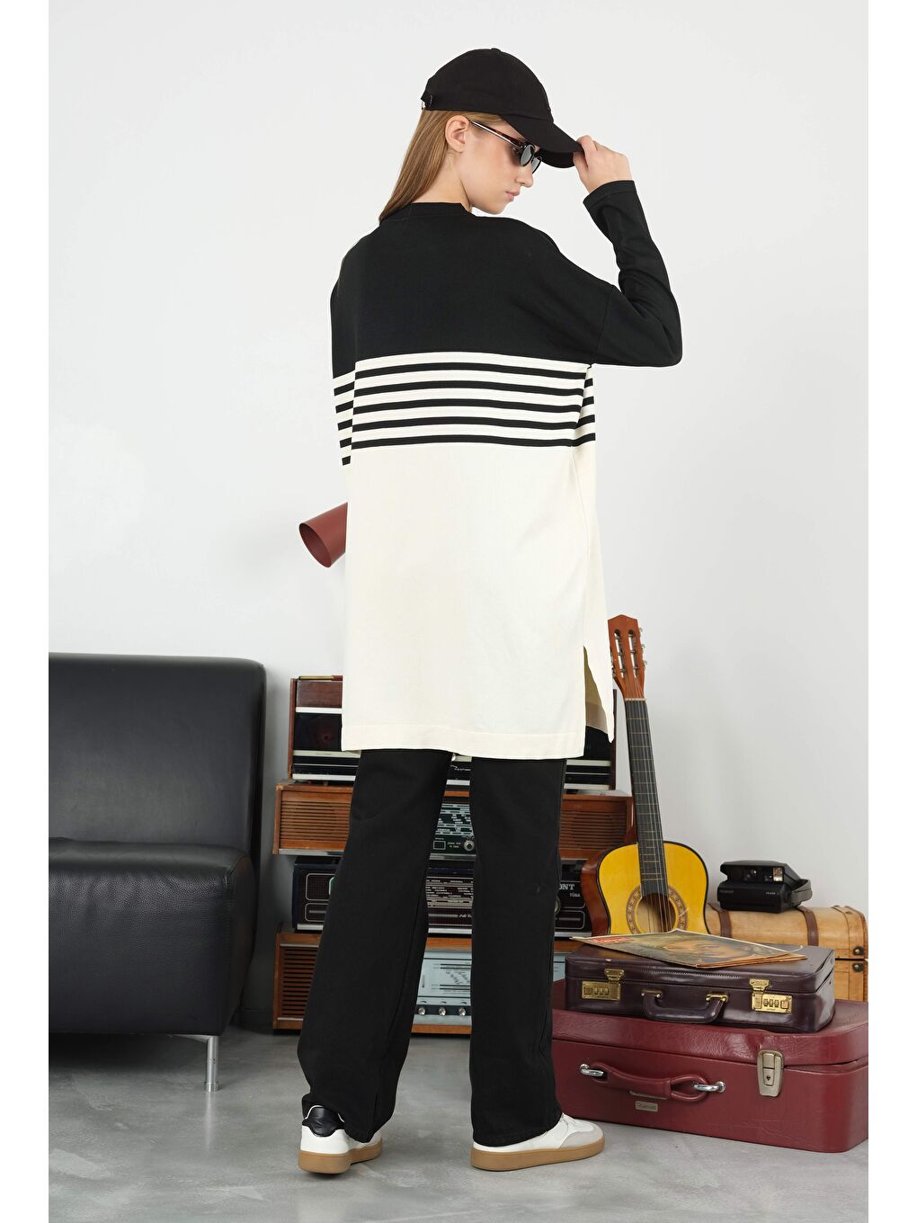 Çizgili Triko Kazak Siyah-Ekru-3