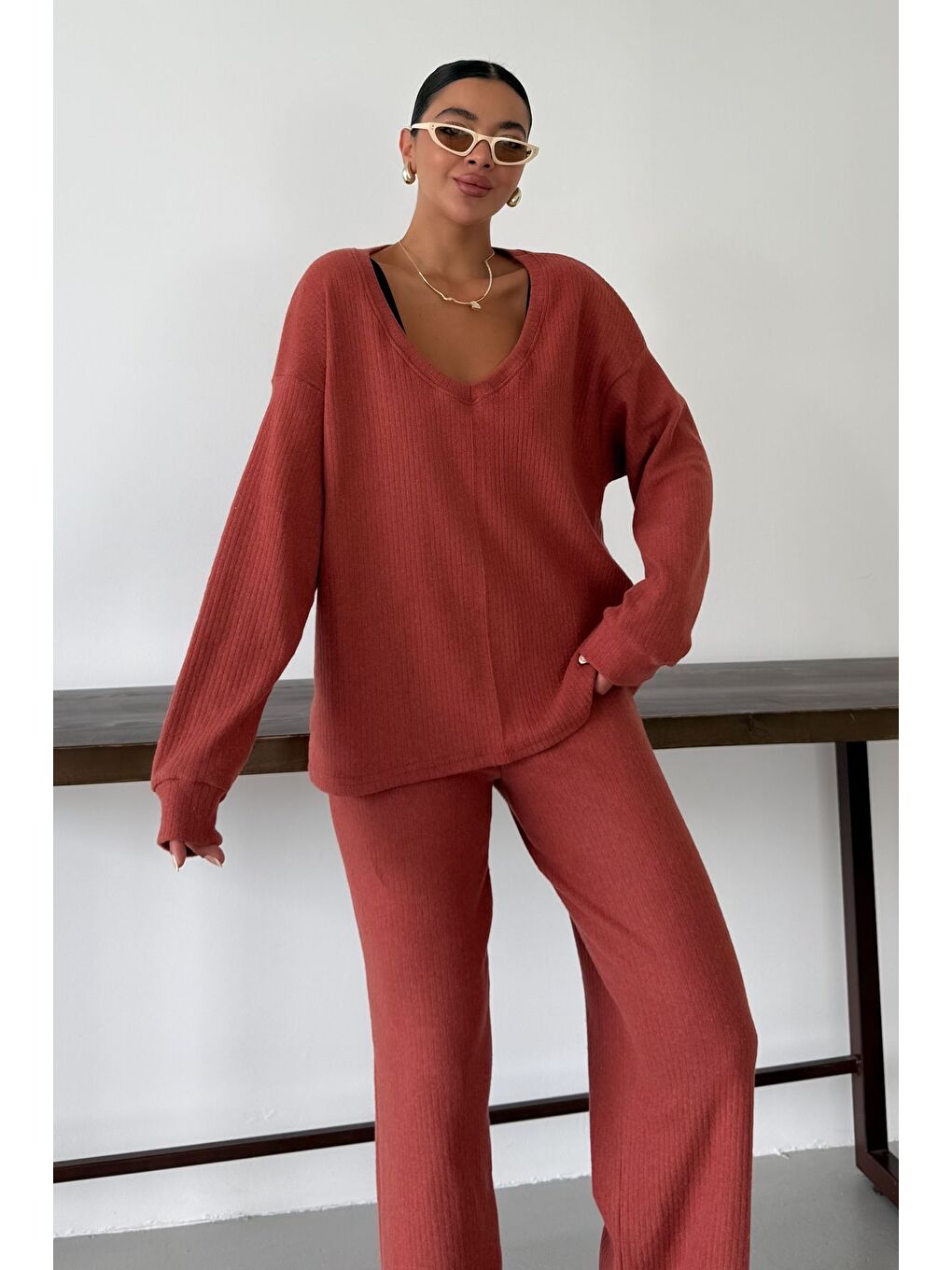 Turuncu Kadın Kiremit Geniş V Yaka Uzun Kollu Alt-Üst Pantolonlu Takım-6