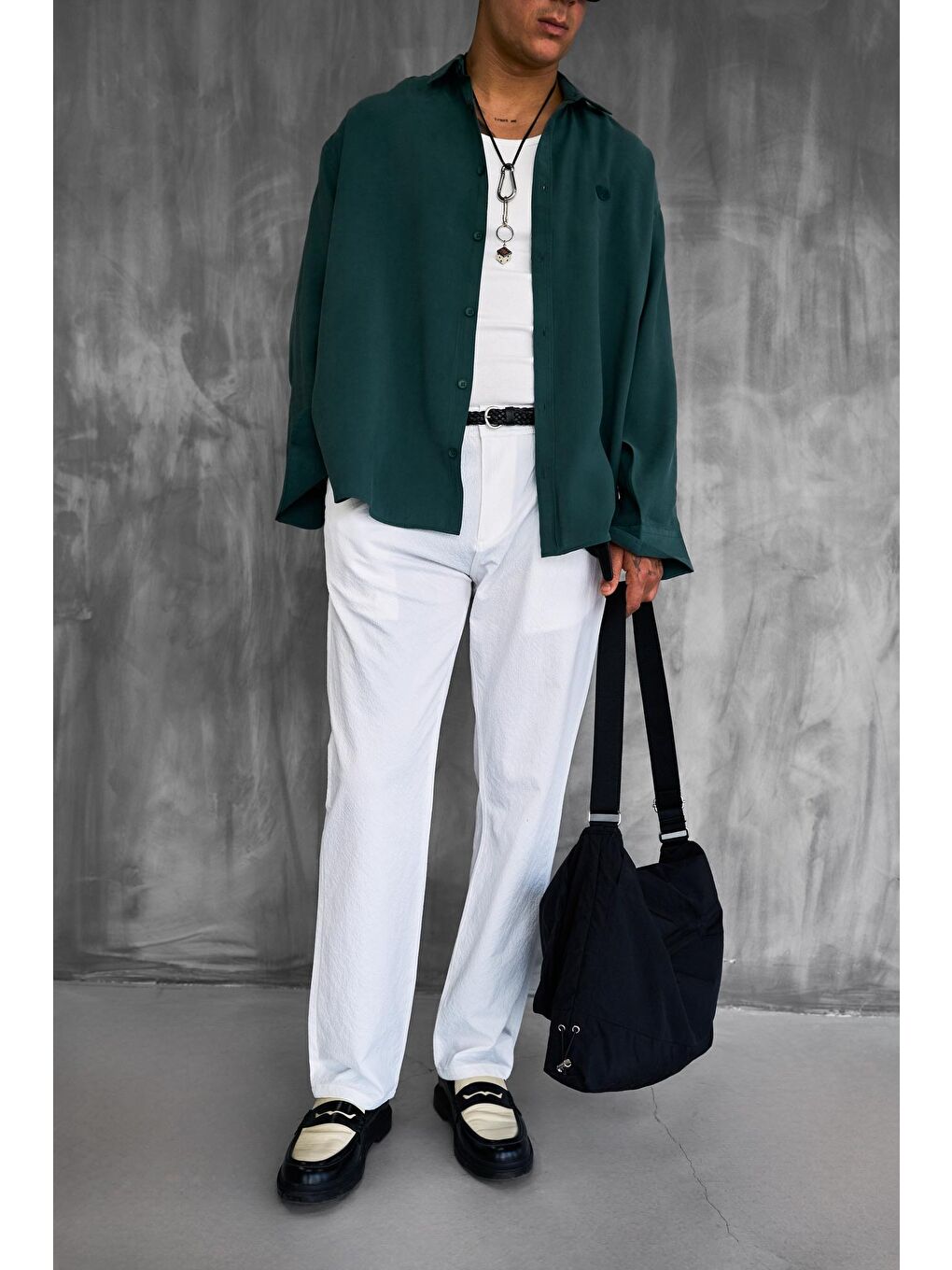 Erkek Dokulu İnce Kumaş Regular Fit Pantolon Beyaz-2