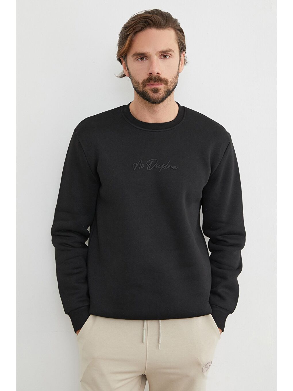 Siyah 3 İplik Kabartma Yazı Baskılı Sweatshirt