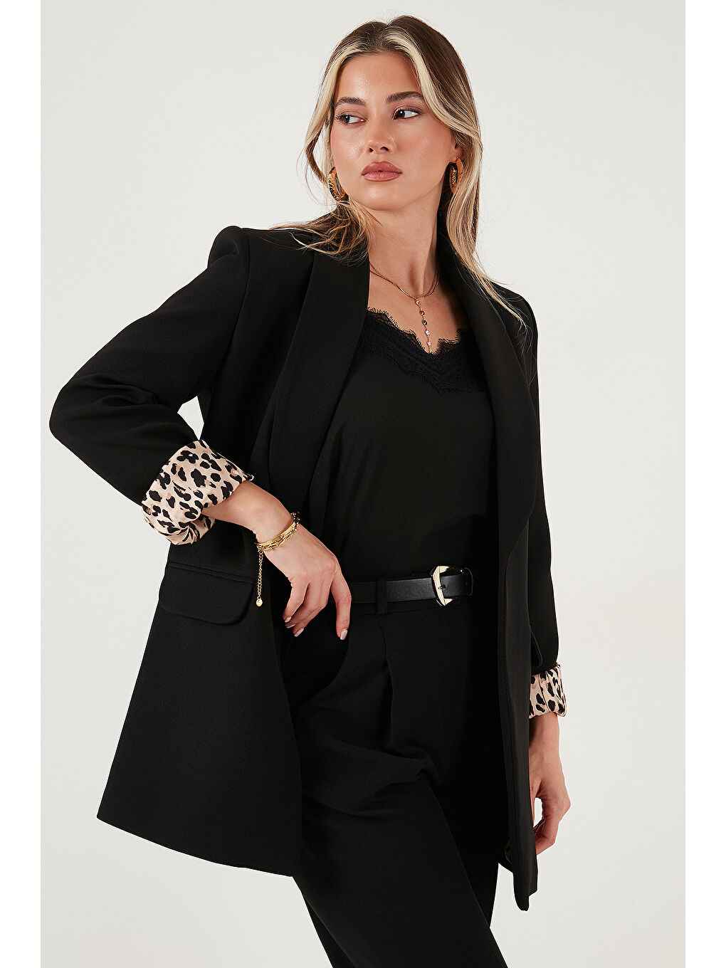 Siyah Regular Fit Klasik Yaka Desenli Astar Detaylı Blazer Ceket 6839227-4