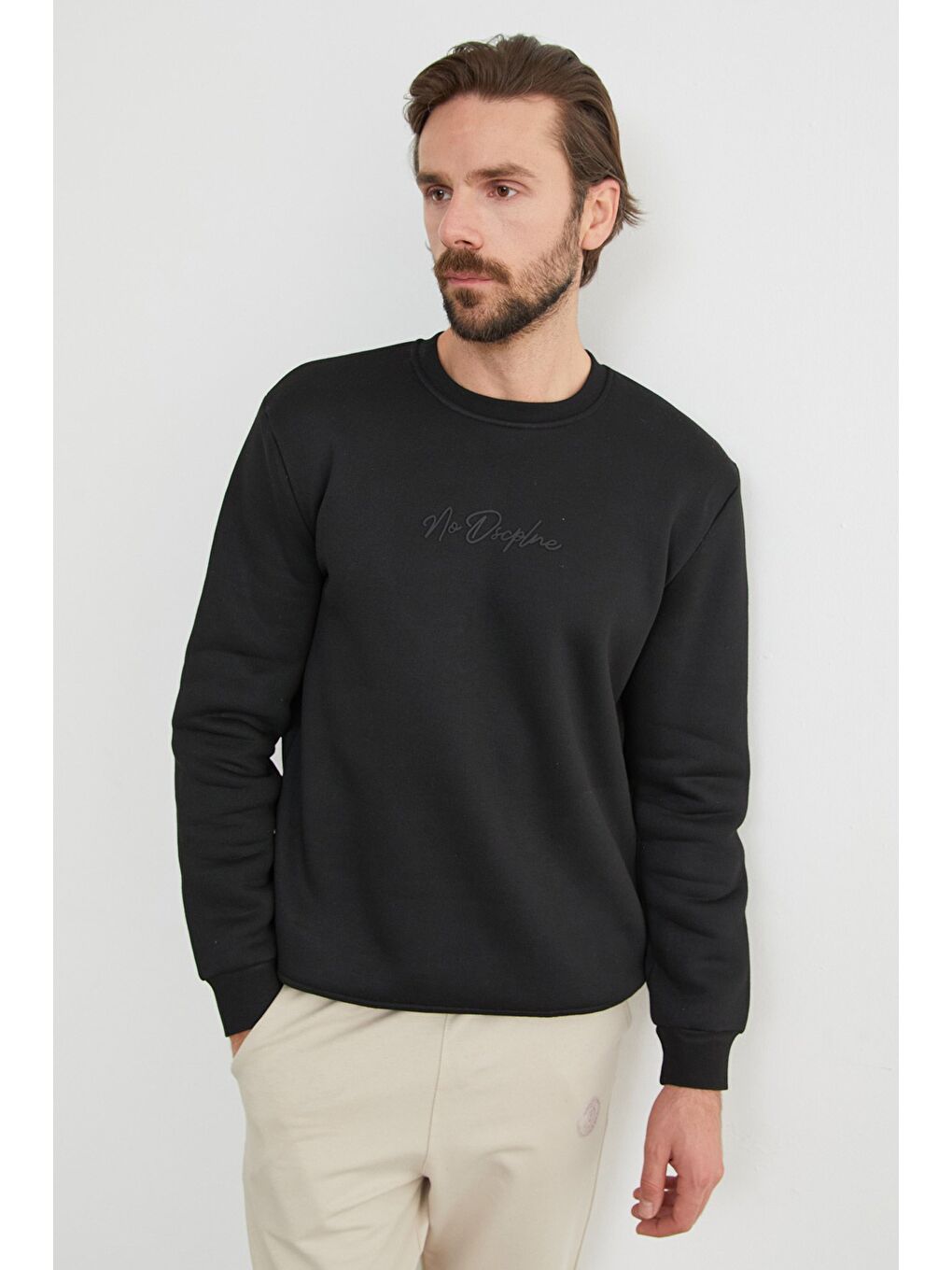 Siyah 3 İplik Kabartma Yazı Baskılı Sweatshirt-4