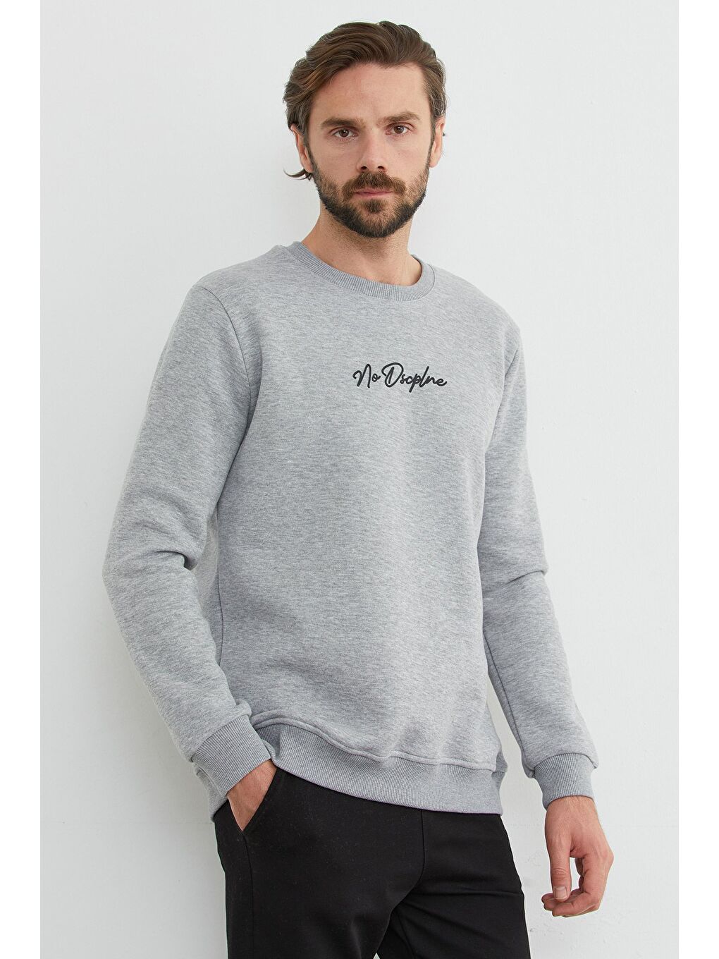 Gri 3 İplik Kabartma Yazı Baskılı Sweatshirt-2