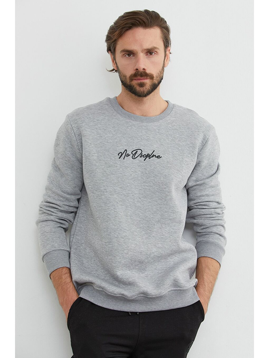 Gri 3 İplik Kabartma Yazı Baskılı Sweatshirt-4