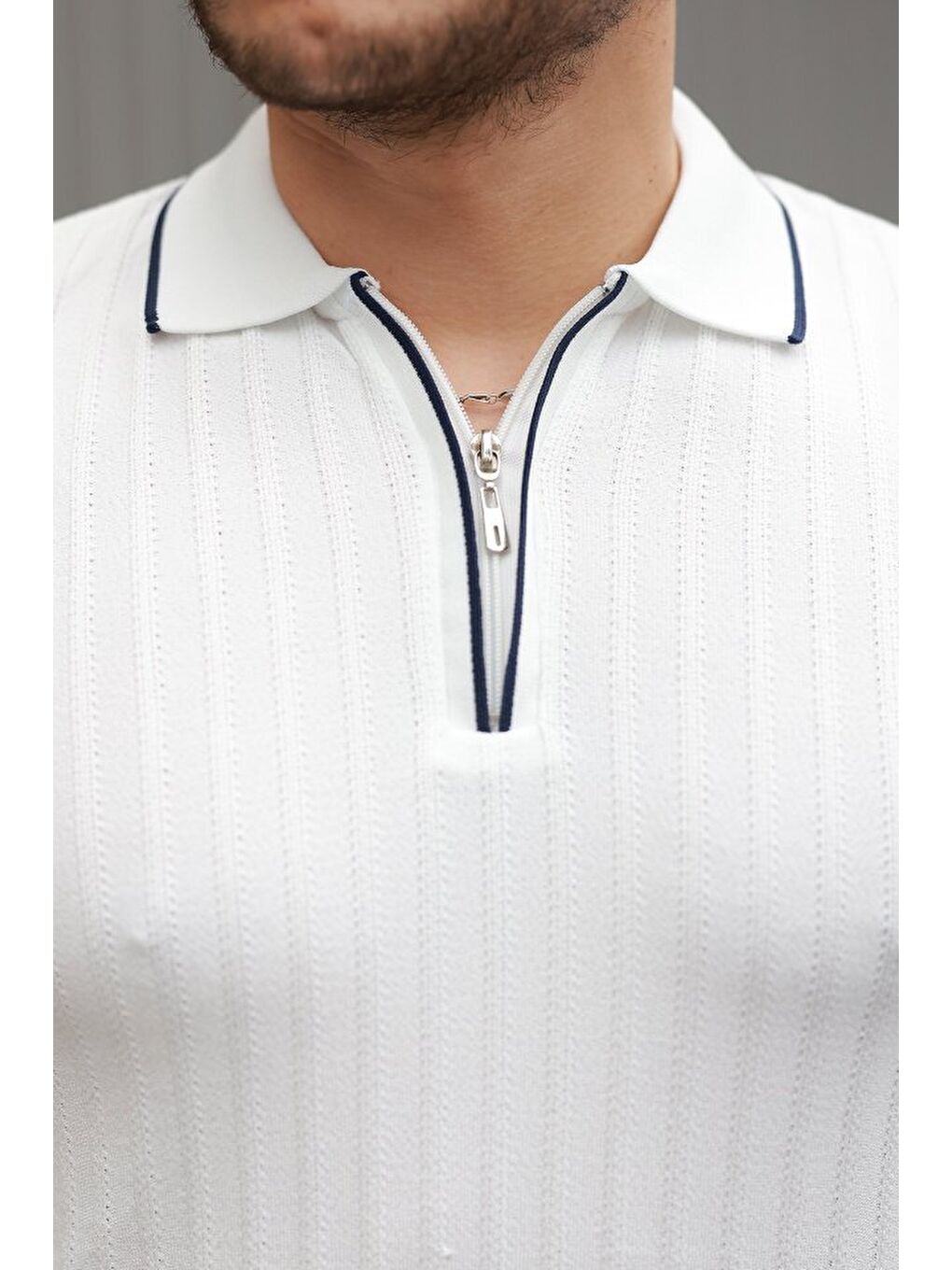 Beyaz Erkek Fermuarlı Yakalı Kısa Kollu T-shirt-2