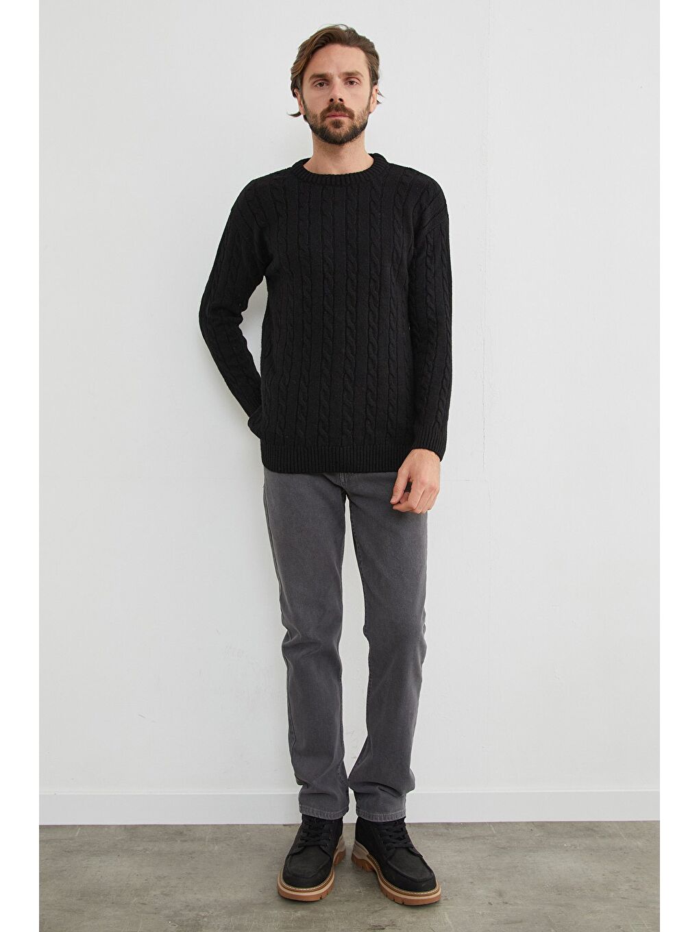 Siyah Saç Örgüsü Desenli Bisiklet Yaka Kazak-2