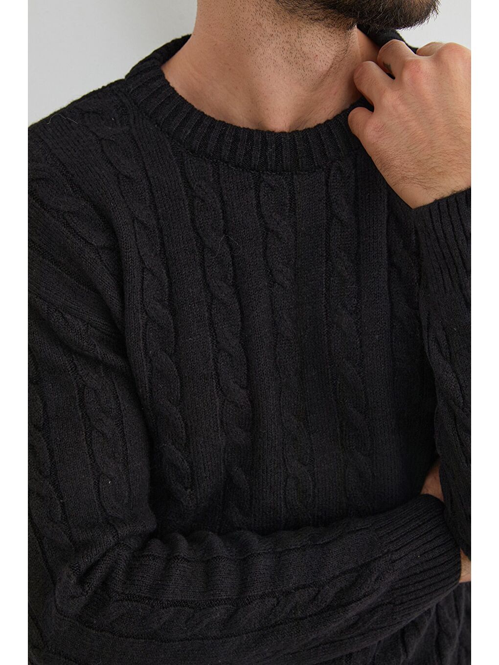 Siyah Saç Örgüsü Desenli Bisiklet Yaka Kazak-3