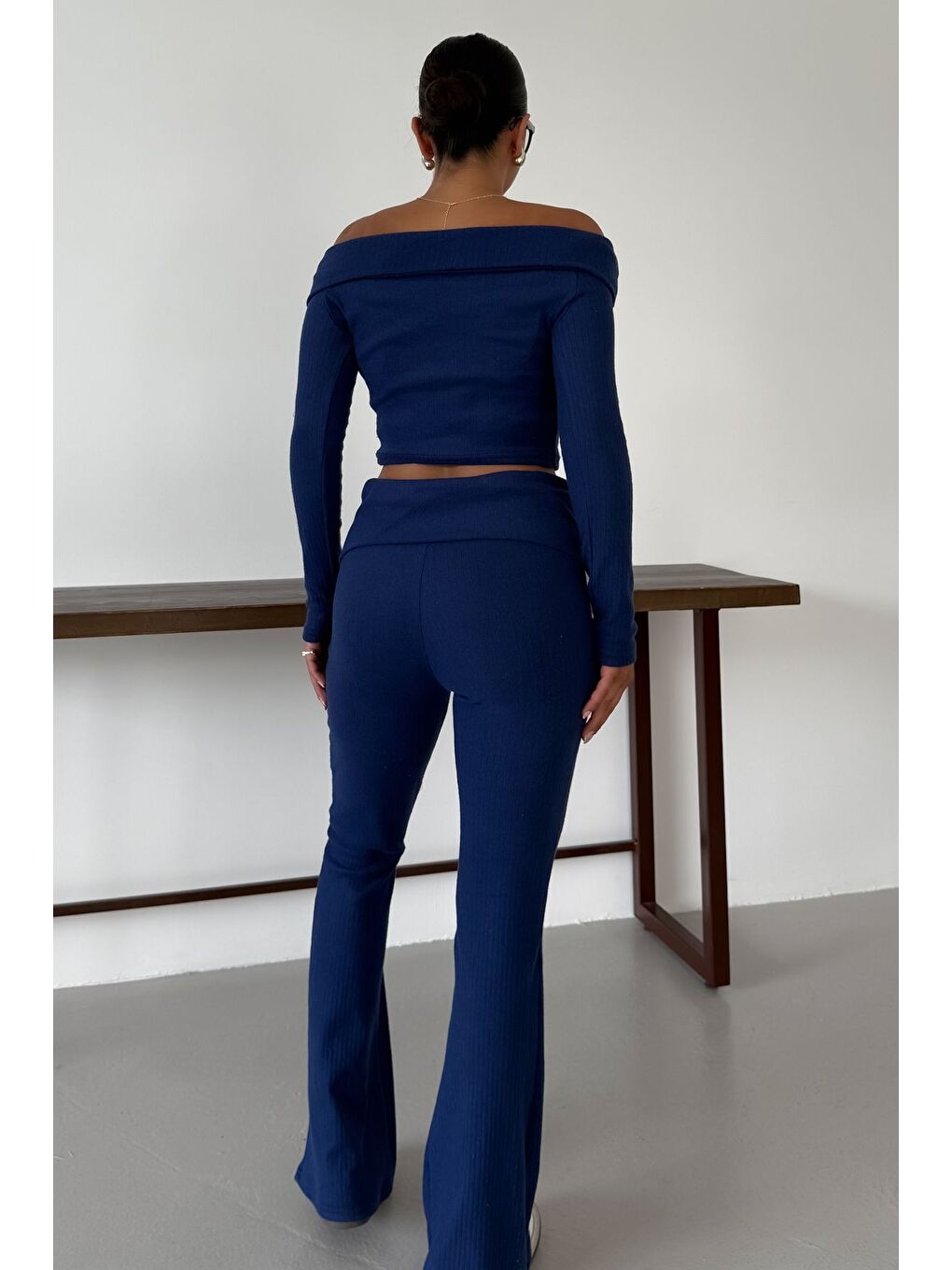 Kadın Lacivert Madonna Yaka Alt-Üst Pantolonlu İnterlok Takım-4